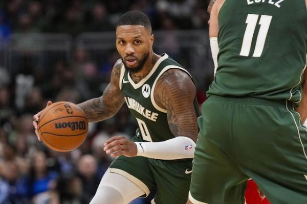 Lillard đã bị cắt! Spears: Đây là một tình huống có lợi. Lillard có thể chọn địa điểm lý tưởng của mình vì anh ấy hài lòng